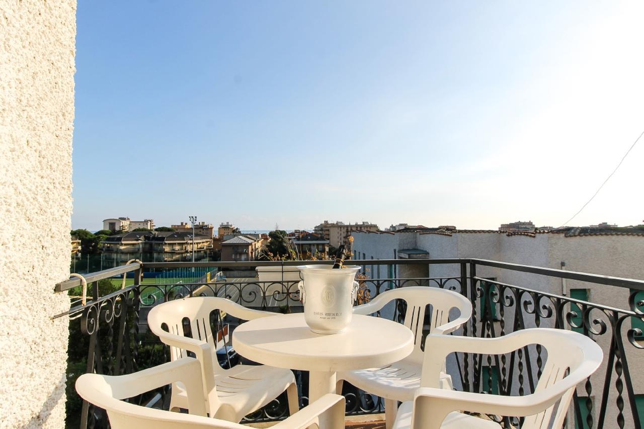 Hotel Riviera Pietra Ligure Exterior photo