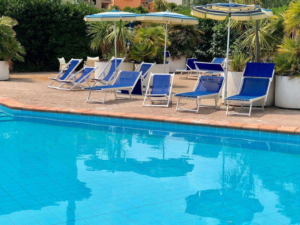 Hotel Riviera Pietra Ligure Exterior photo