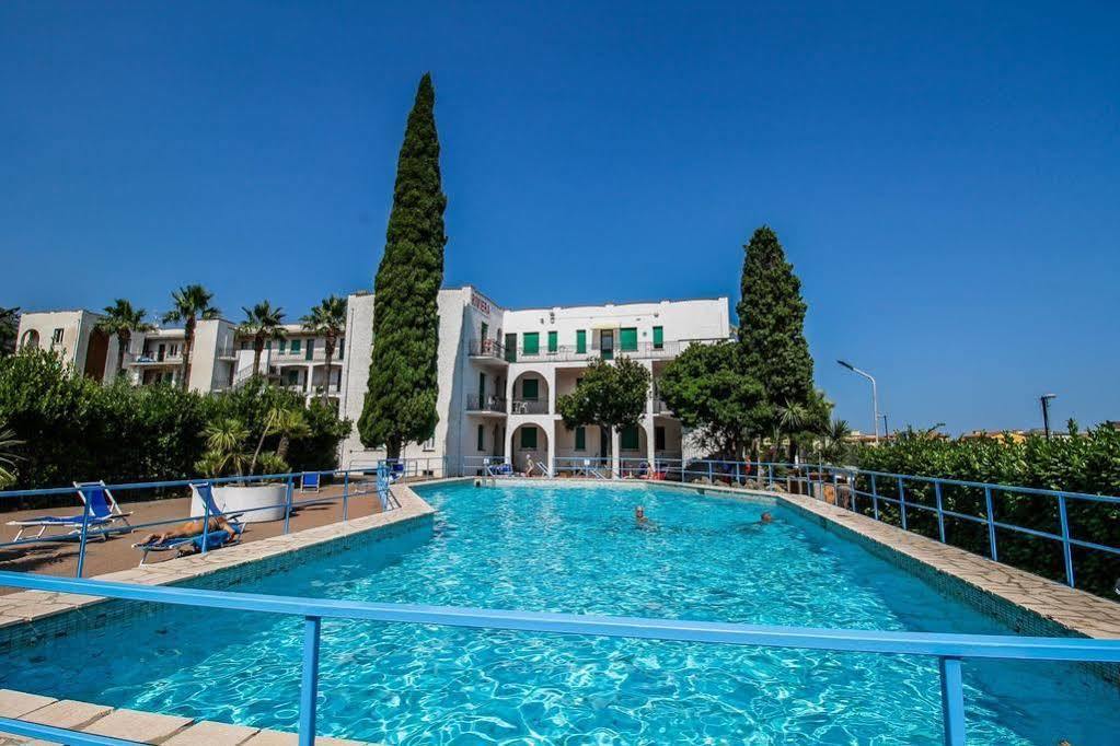 Hotel Riviera Pietra Ligure Exterior photo
